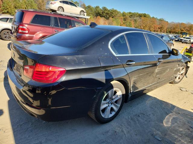 Фото 3 с аукциона – 2012 BMW 528 XI с VIN WBAXH5C55CDW11602