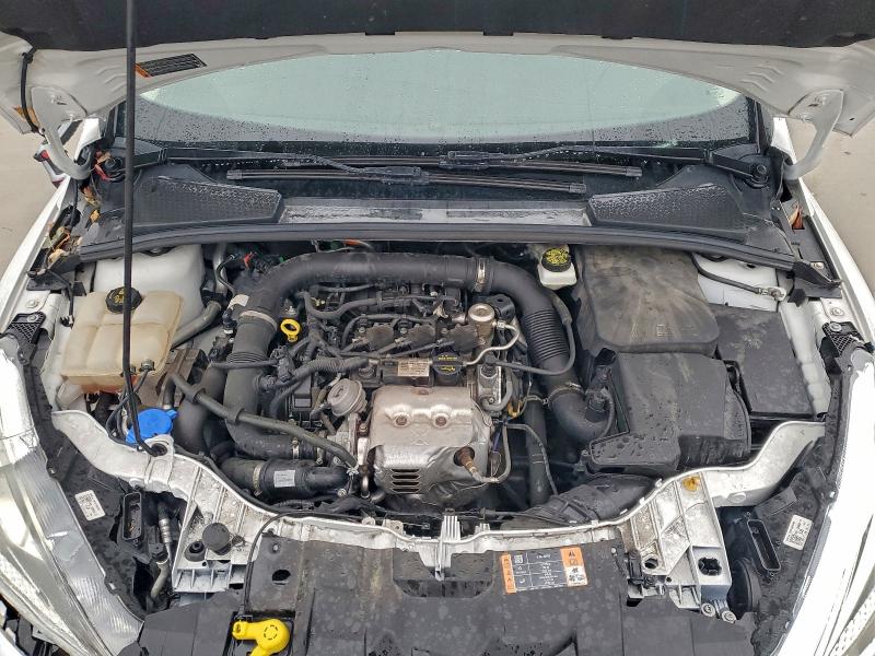 Photo 11 from auction – 2017 FORD FOCUS SE with VIN 1FADP3FE7HL236582