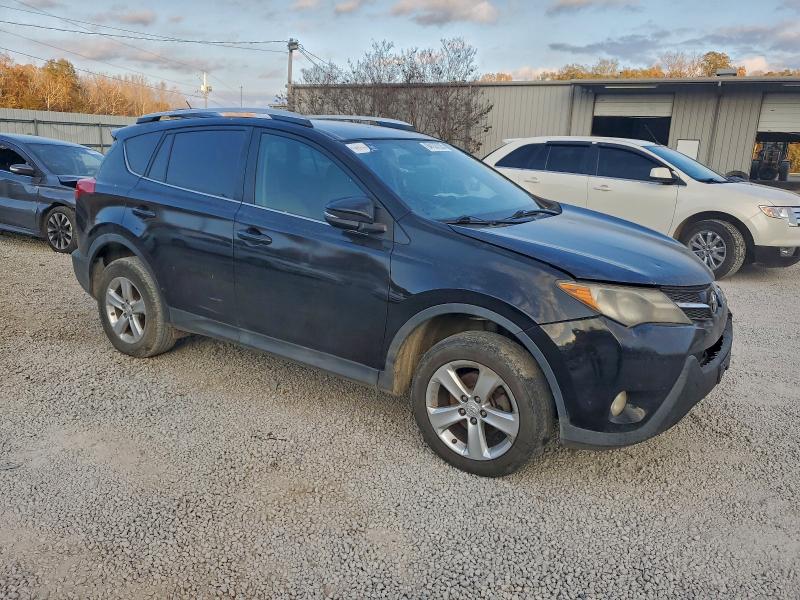 Photo 4 from auction – 2014 TOYOTA RAV4 XLE with VIN 2T3RFREV3EW129383