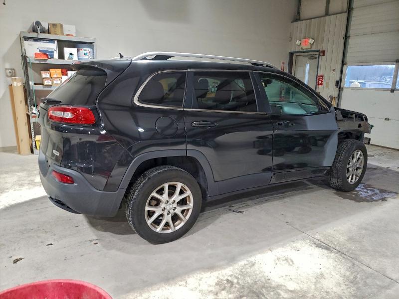 Photo 3 from auction – 2016 JEEP CHEROKEE L with VIN 1C4PJLCB4GW217522