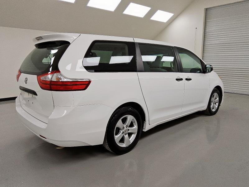 Photo 3 from auction – 2016 TOYOTA SIENNA with VIN 5TDZK3DCXGS708500