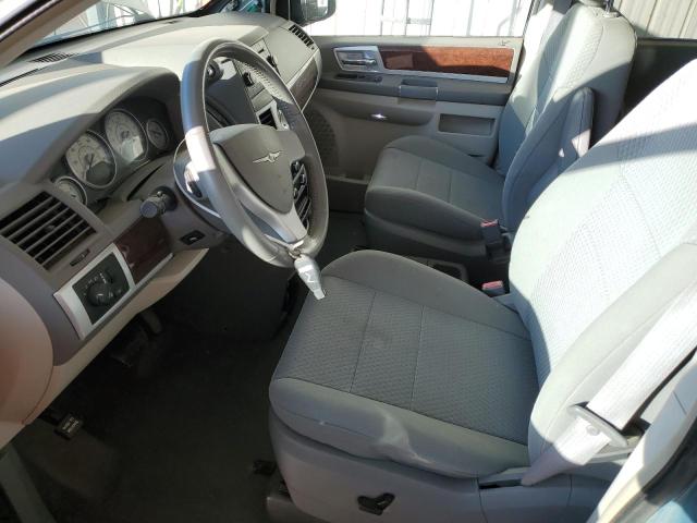 Photo 7 from auction – 2010 CHRYSLER TOWN & COU with VIN 2A4RR5D17AR348053