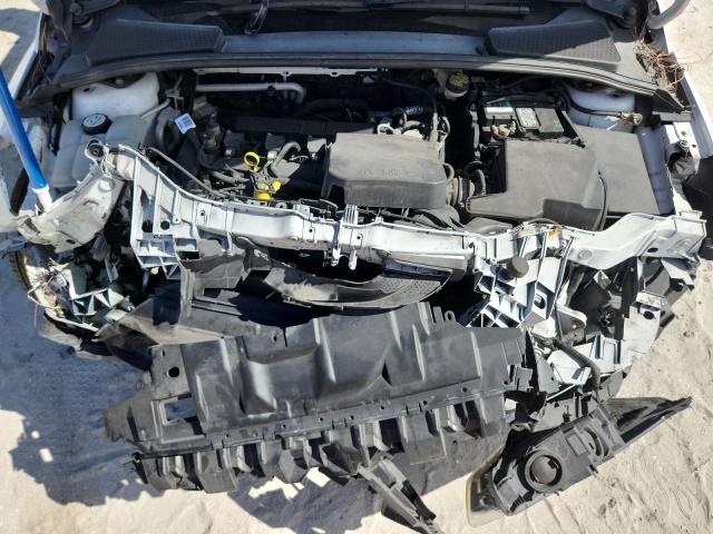 Photo 11 from auction – 2016 FORD FOCUS SE with VIN 1FADP3K21GL368621