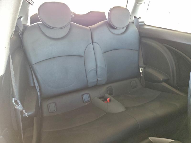 Photo 10 from auction – 2010 MINI COOPER with VIN WMWMF3C57ATZ24604