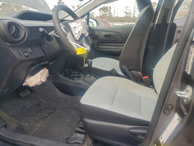 Photo 7 from auction – 2015 TOYOTA PRIUS C with VIN JTDKDTB38F1107029