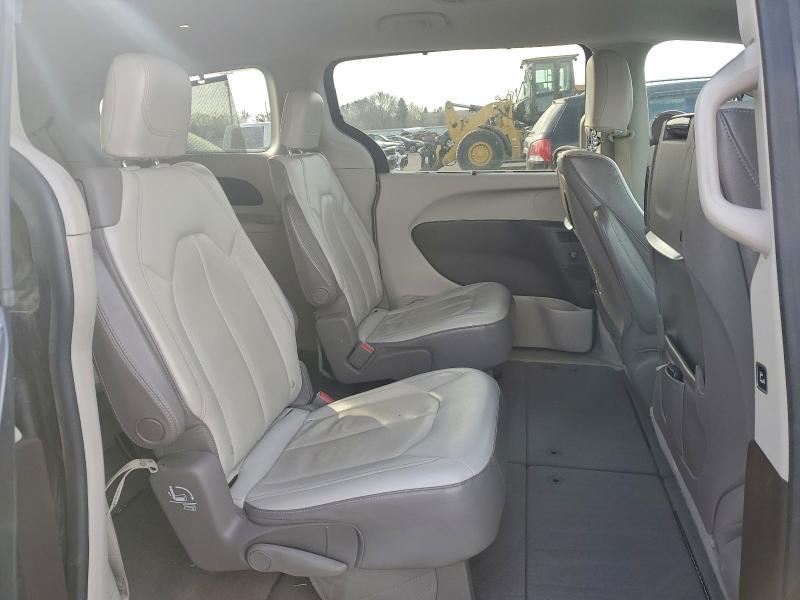 Photo 11 from auction – 2017 CHRYSLER PACIFICA T with VIN 2C4RC1EG8HR599726