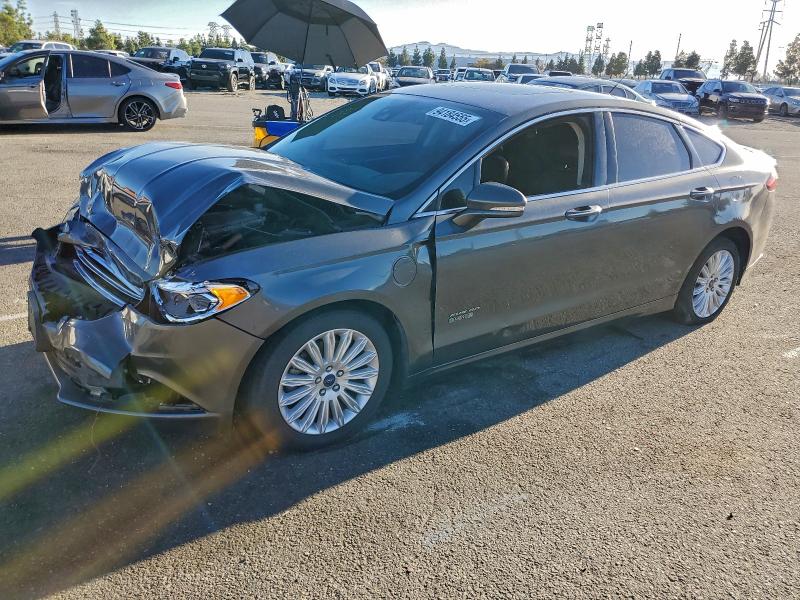 FORD FUSION TIT 2018 with VIN 3FA6P0SU7JR277435 - Photo from auction