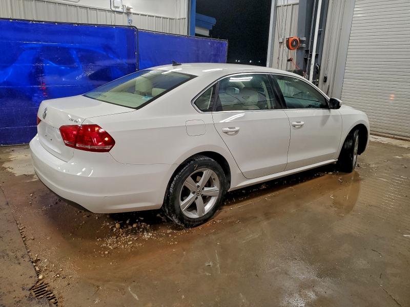 Photo 3 from auction – 2014 VOLKSWAGEN PASSAT SE with VIN 1VWBT7A33EC098302