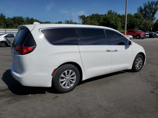 Photo 3 from auction – 2018 CHRYSLER PACIFICA with VIN 2C4RC1FG9JR279075