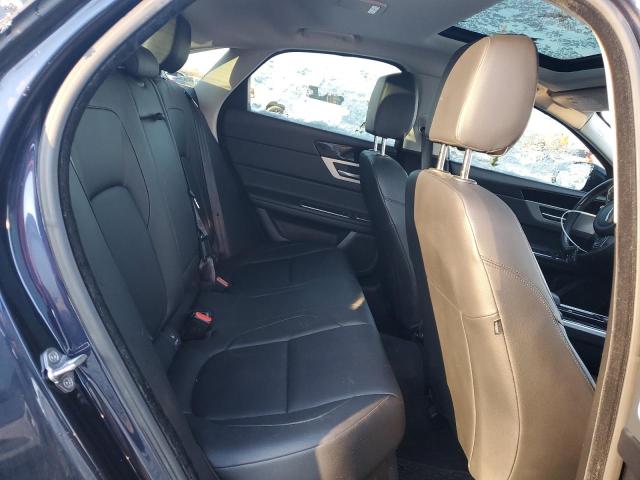 Photo 10 from auction – 2017 JAGUAR XF PREMIUM with VIN SAJBJ4BV4HCY31048