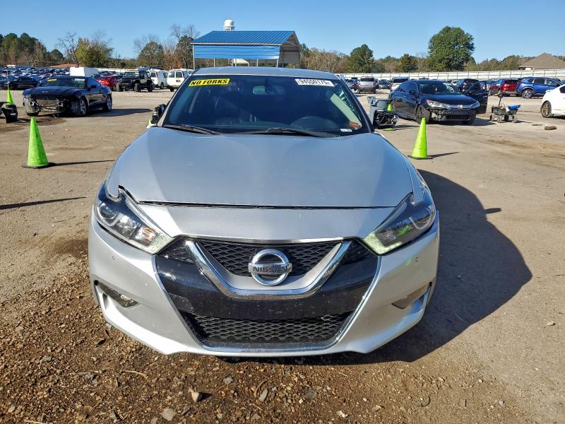 Photo 5 from auction – 2017 NISSAN MAXIMA with VIN 1N4AA6AP4HC387183