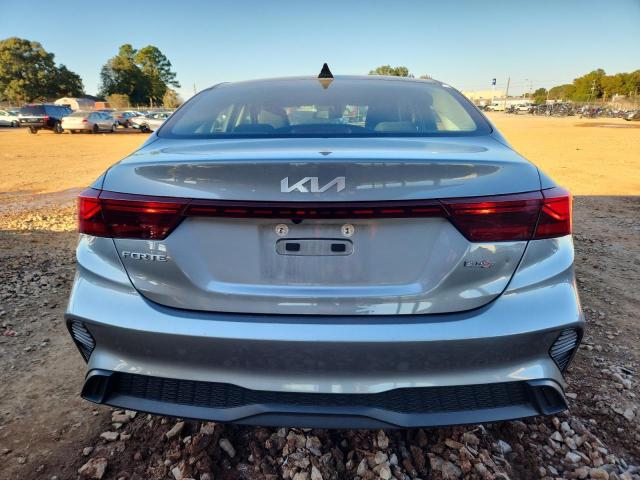 Photo 6 from auction – 2022 KIA FORTE FE with VIN 3KPF24AD3NE435042