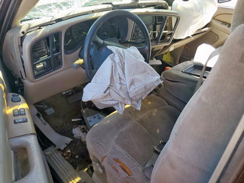 Photo 8 from auction – 2001 CHEVROLET SILVERADO with VIN 2GCEC19V311218747
