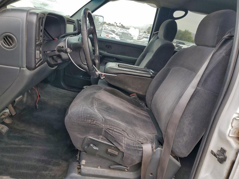 Photo 7 from auction – 2001 CHEVROLET SILVERADO with VIN 1GCHK23U61F136848
