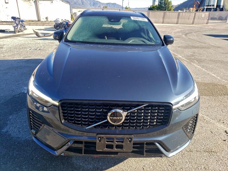 Photo 5 from auction – 2025 VOLVO XC60 PLUS with VIN YV4M12RC6S1083533