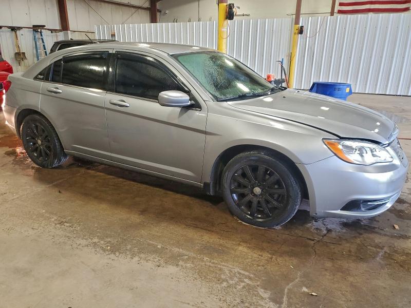 Photo 4 from auction – 2014 CHRYSLER 200 TOURIN with VIN 1C3CCBBB9EN128752
