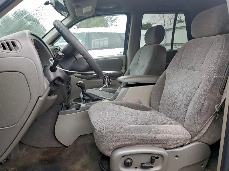 Photo 7 from auction – 2004 CHEVROLET TRAILBLAZE with VIN 1GNDT13S842322026