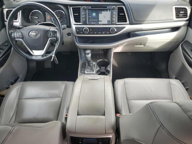 Photo 8 from auction – 2018 TOYOTA HIGHLANDER with VIN 5TDJZRFH5JS840821