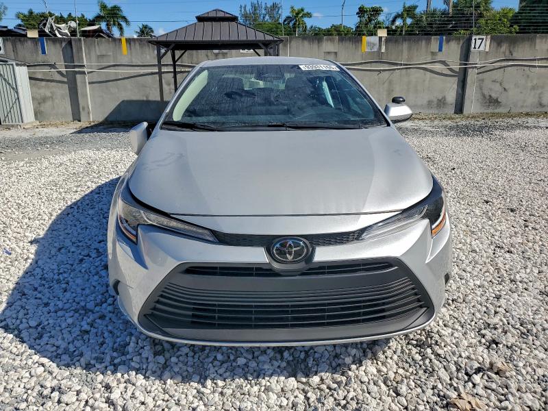 Zdjęcie 5 z aukcji – 2025 TOYOTA COROLLA z VIN 5YFB4MDE3SP290513