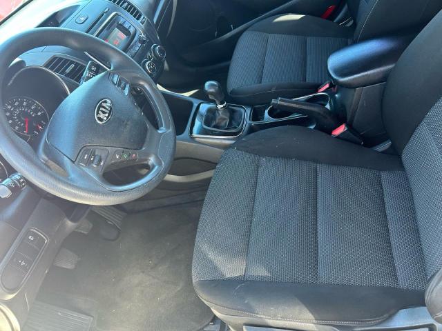 Photo 13 from auction – 2017 KIA FORTE LX with VIN 3KPFK4A74HE037370