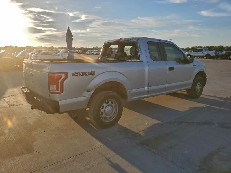 Photo 3 from auction – 2017 FORD F150 SUPER with VIN 1FTFX1EF2HKD90589