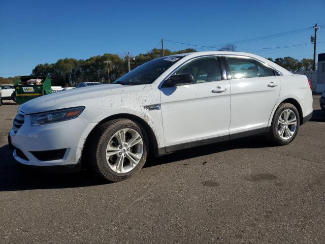 FORD TAURUS SE 2016 with VIN 1FAHP2D80GG129731 - Photo from auction
