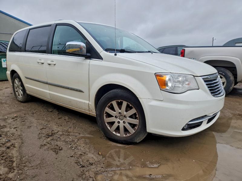 Photo 4 from auction – 2011 CHRYSLER TOWN & COU with VIN 2A4RR8DG7BR746600
