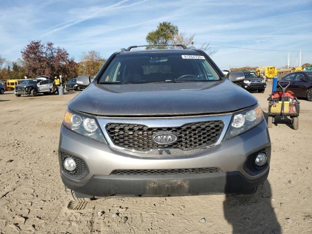Photo 5 from auction – 2013 KIA SORENTO EX with VIN 5XYKUDA29DG411837