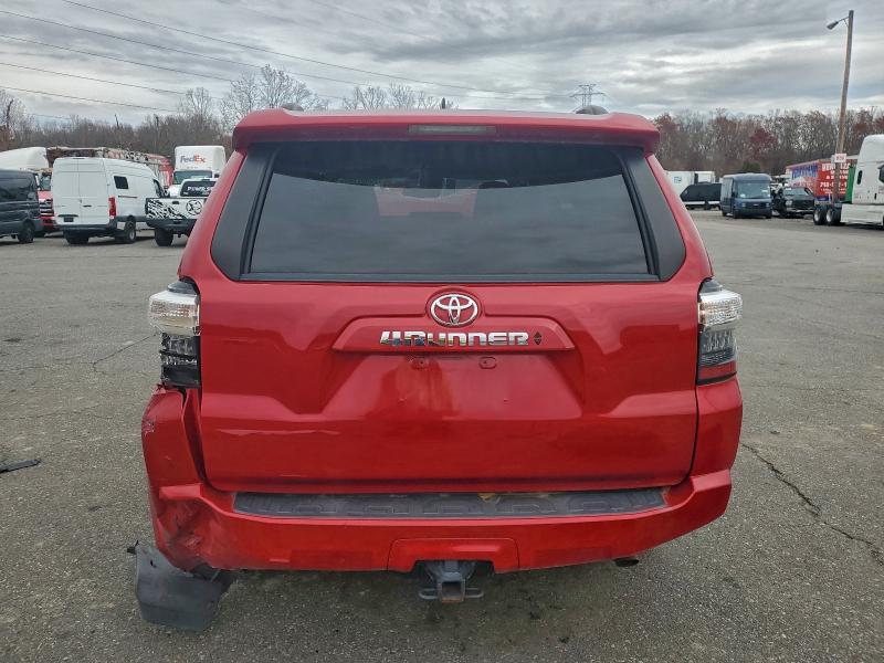 Photo 6 from auction – 2023 TOYOTA 4RUNNER SR with VIN JTEEU5JR7P5279752
