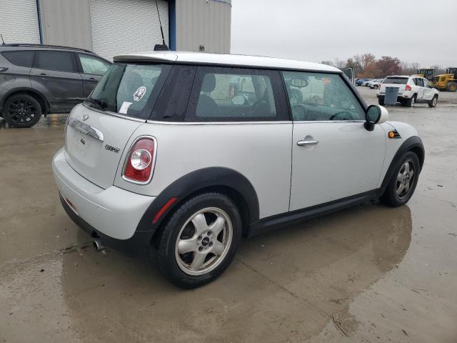 Photo 3 from auction – 2011 MINI COOPER with VIN WMWSU3C58BT091149