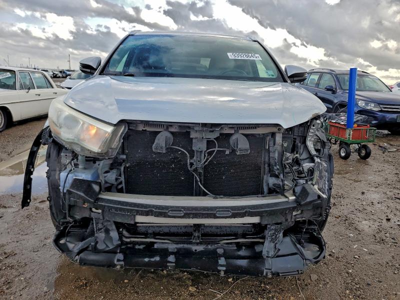 Photo 5 from auction – 2015 TOYOTA HIGHLANDER with VIN 5TDKKRFH3FS088018