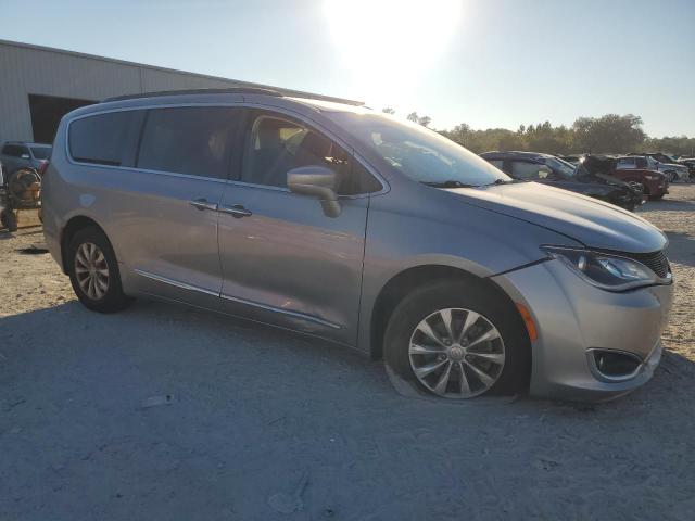 Photo 4 from auction – 2017 CHRYSLER PACIFICA T with VIN 2C4RC1BG2HR510236