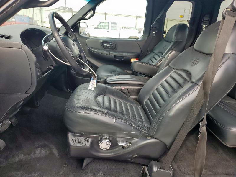 Photo 7 from auction – 2000 FORD F150 with VIN 2FTRX07L6YCB12471
