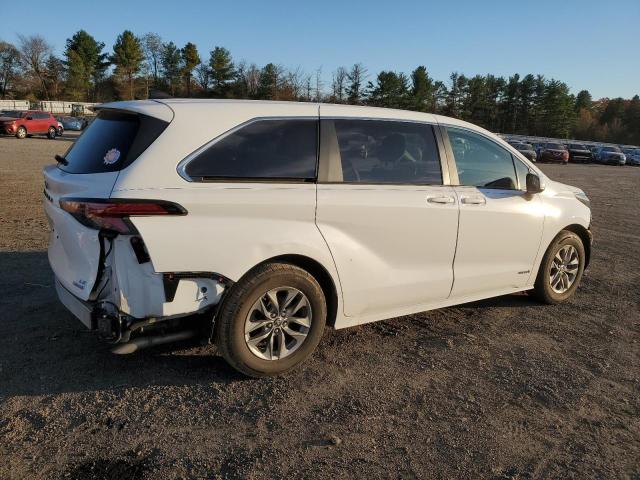 Photo 3 from auction – 2021 TOYOTA SIENNA LE with VIN 5TDKRKEC7MS009133