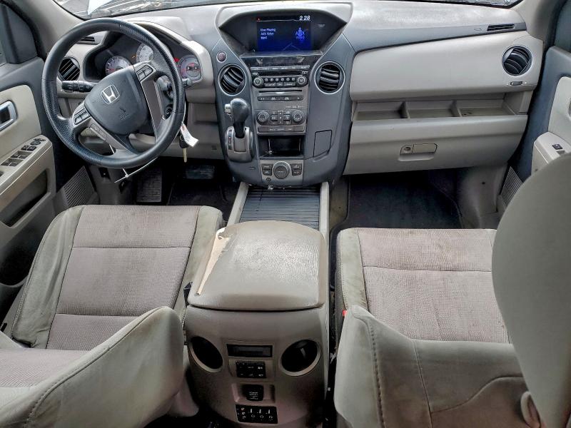 Photo 8 from auction – 2015 HONDA PILOT SE with VIN 5FNYF4H33FB070402