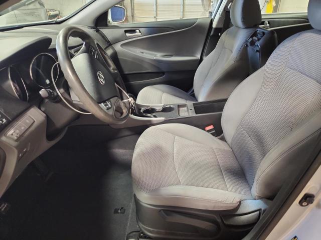 Photo 7 from auction – 2011 HYUNDAI SONATA GLS with VIN 5NPEB4AC8BH144773