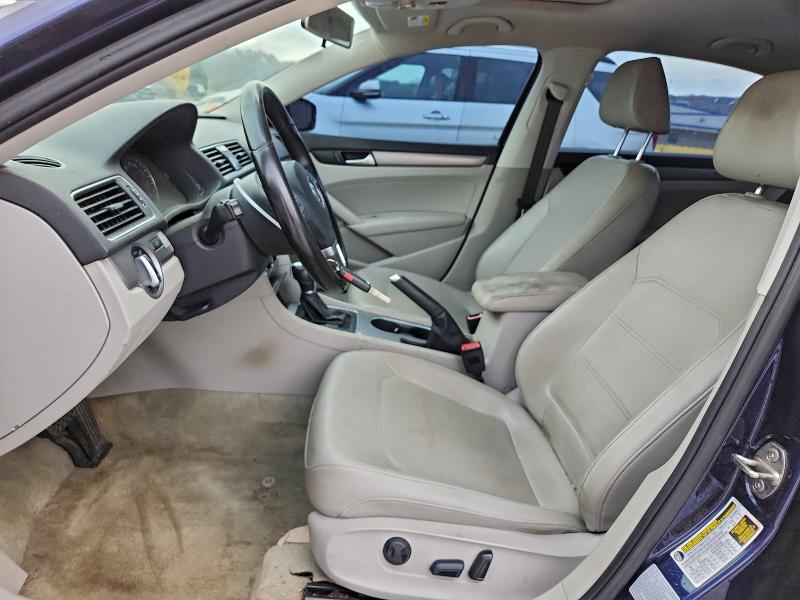 Photo 7 from auction – 2015 VOLKSWAGEN PASSAT with VIN 1VWBV7A39FC053683