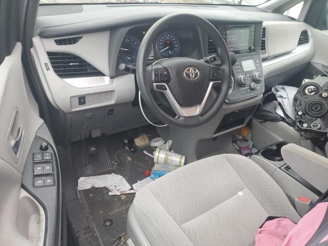 Photo 8 from auction – 2018 TOYOTA SIENNA LE with VIN 5TDJZ3DC2JS198580