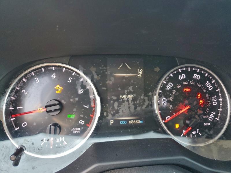 Photo 9 from auction – 2021 TOYOTA RAV4 XLE with VIN 2T3W1RFV8MC115558