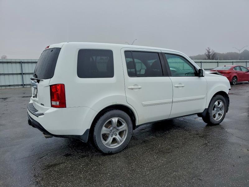 Photo 3 from auction – 2015 HONDA PILOT EXL with VIN 5FNYF4H51FB030367