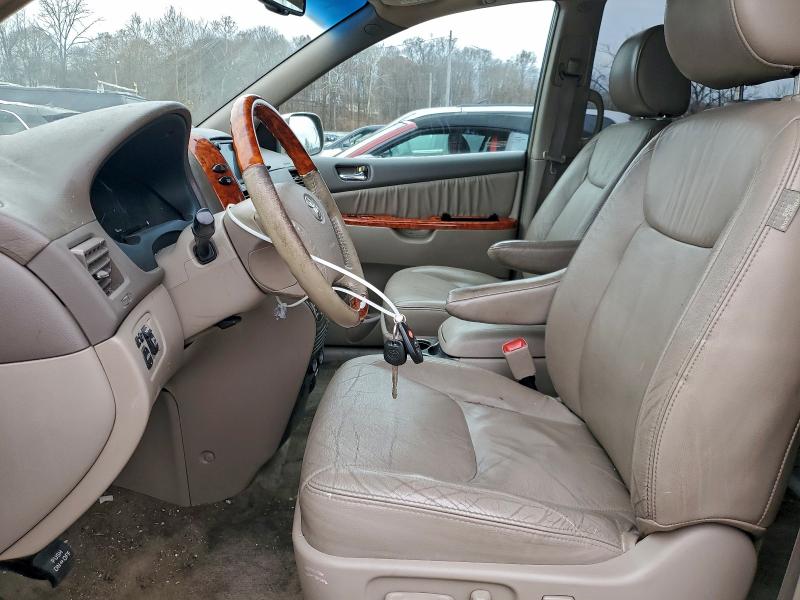 Photo 7 from auction – 2010 TOYOTA SIENNA XLE with VIN 5TDDK4CC9AS033764