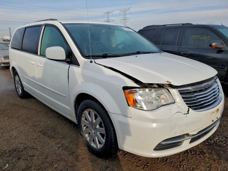 Photo 4 from auction – 2016 CHRYSLER TOWN & COU with VIN 2C4RC1AG2GR193722
