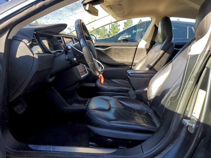 Photo 7 from auction – 2015 TESLA MODEL S 85 with VIN 5YJSA1H26FF080304