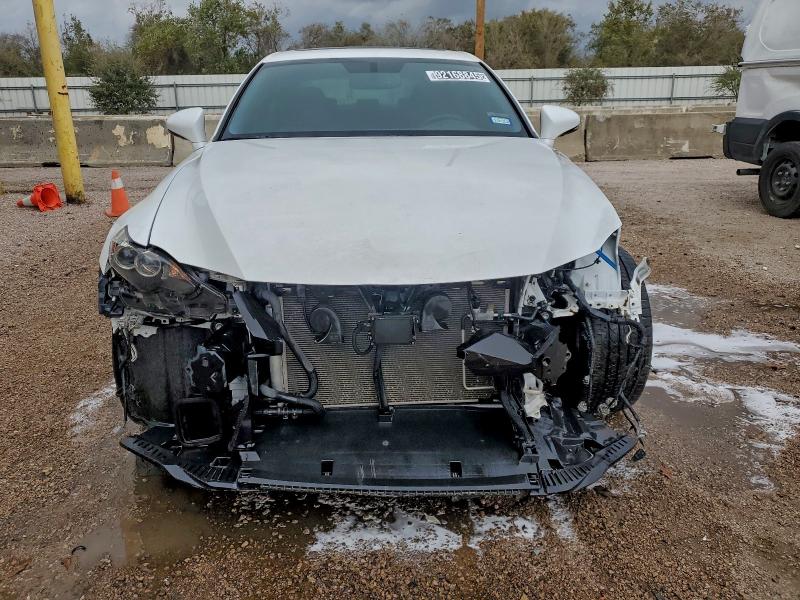 Photo 5 from auction – 2016 LEXUS IS 200T with VIN JTHBA1D28G5033430