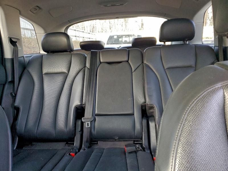 Photo 10 from auction – 2018 AUDI Q7 PRESTIG with VIN WA1VAAF7XJD044184