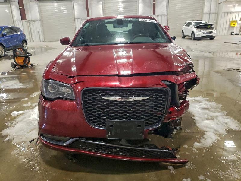 Photo 5 from auction – 2018 CHRYSLER 300 S with VIN 2C3CCAGG3JH141711