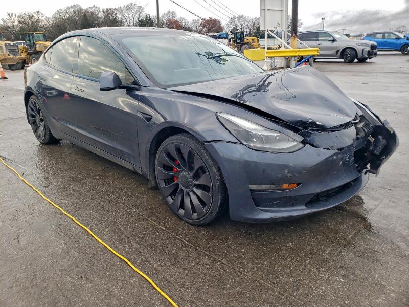 Photo 4 from auction – 2021 TESLA MODEL 3 with VIN 5YJ3E1EC3MF087326