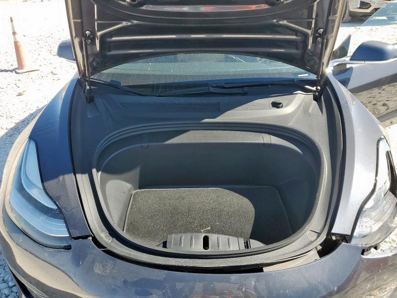 Photo 11 from auction – 2018 TESLA MODEL 3 with VIN 5YJ3E1EBXJF129042