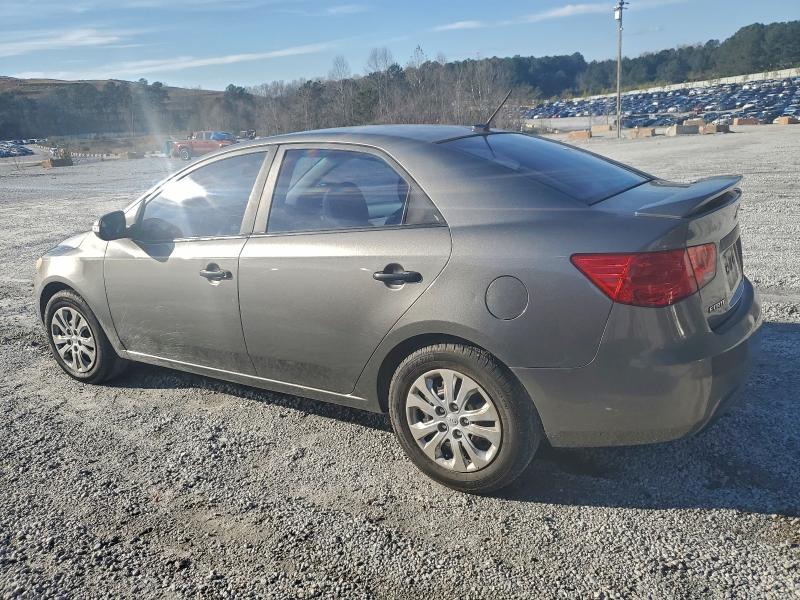 Zdjęcie 2 z aukcji – 2010 KIA FORTE EX z VIN KNAFU4A2XA5844666