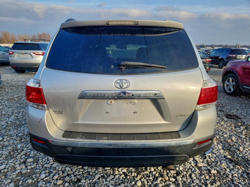 Photo 6 from auction – 2011 TOYOTA HIGHLANDER with VIN 5TDDK3EH5BS091598